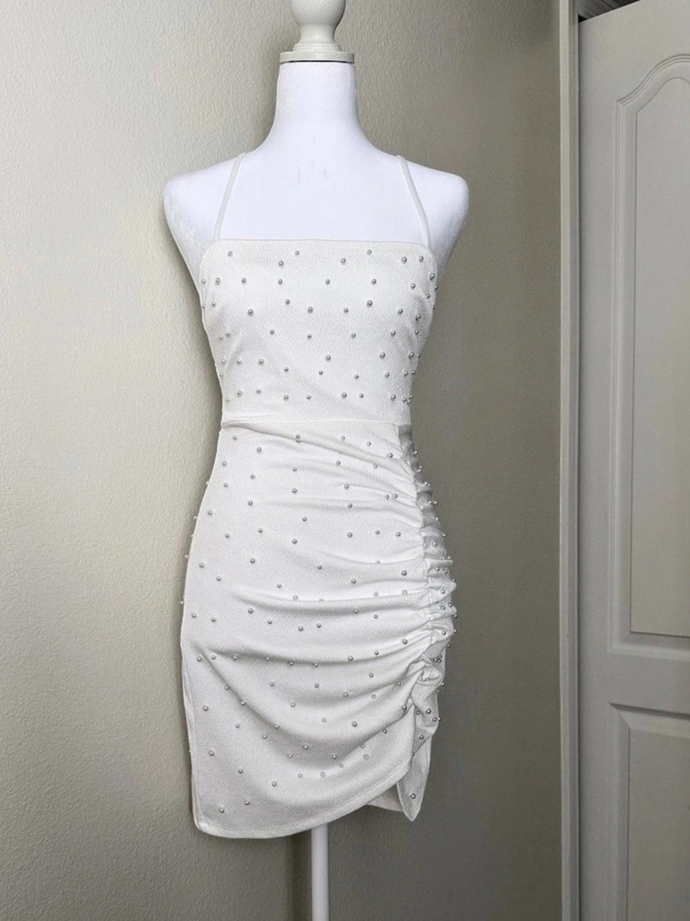 Windsor Keira Faux Pearl Strappy Open-Back Mini Dress White Large